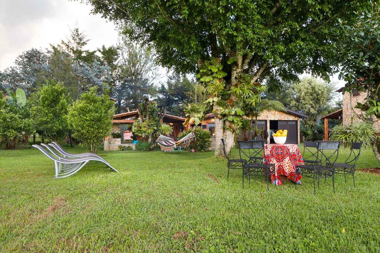La Casa De Piedra Villa Guatapé Exterior foto